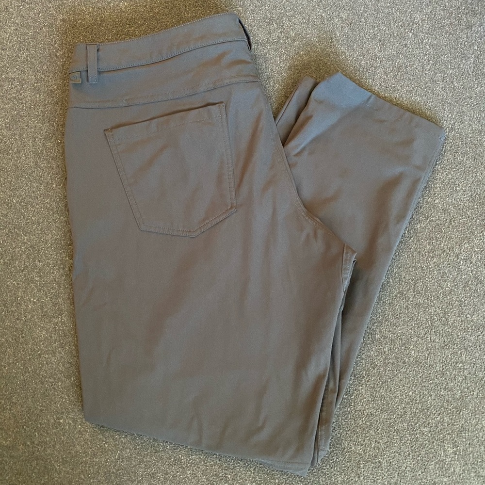 Lululemon Men’s ABC Pant Classic 32”L